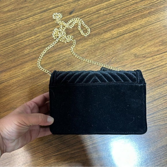 Victoria's Secret Quilt small Shoulder Bag Black Velvet Studded classic romantic - Picture 7 of 11